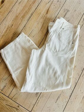 Women's White Cropped Barrel Jeans